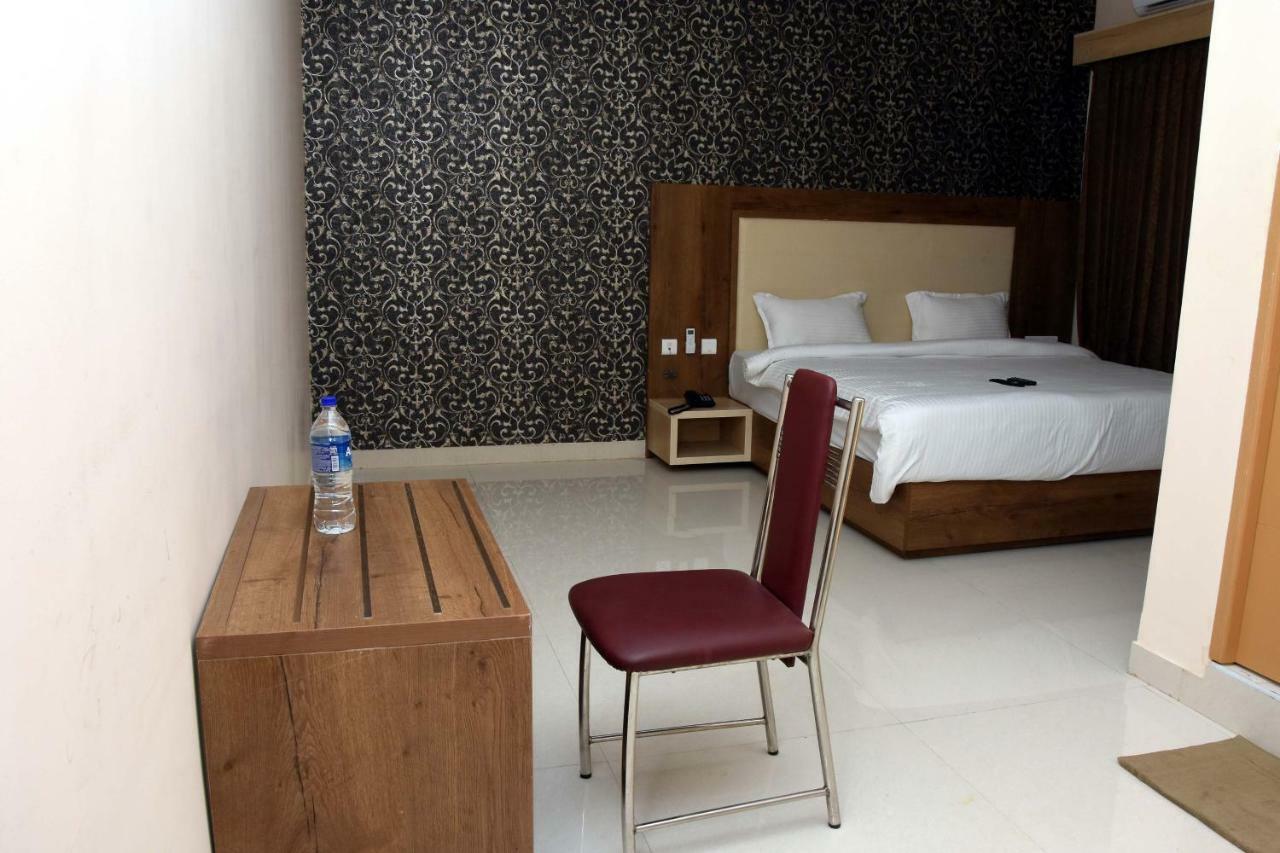 Salem Regency - A Business Stay Extérieur photo